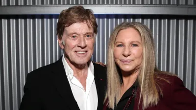 GettyImages-500632852-Robert-Redford-Barbra-Streisand