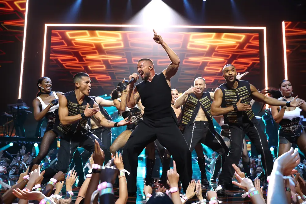 GettyImages2234212676 Ricky Martin VMAs