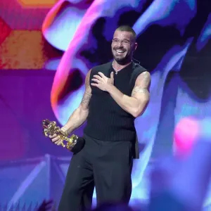GettyImages2234213886 Ricky Martin VMAs