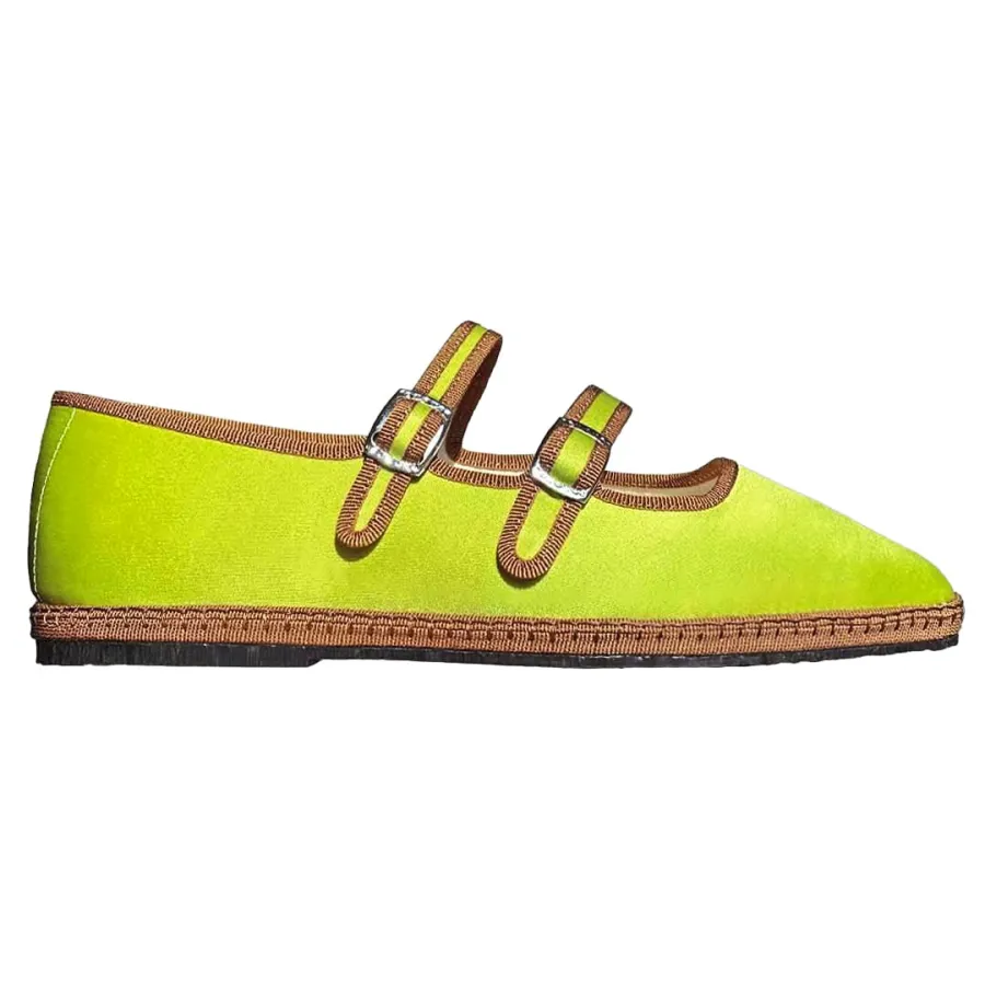 Hot Stuff Issue 39 002