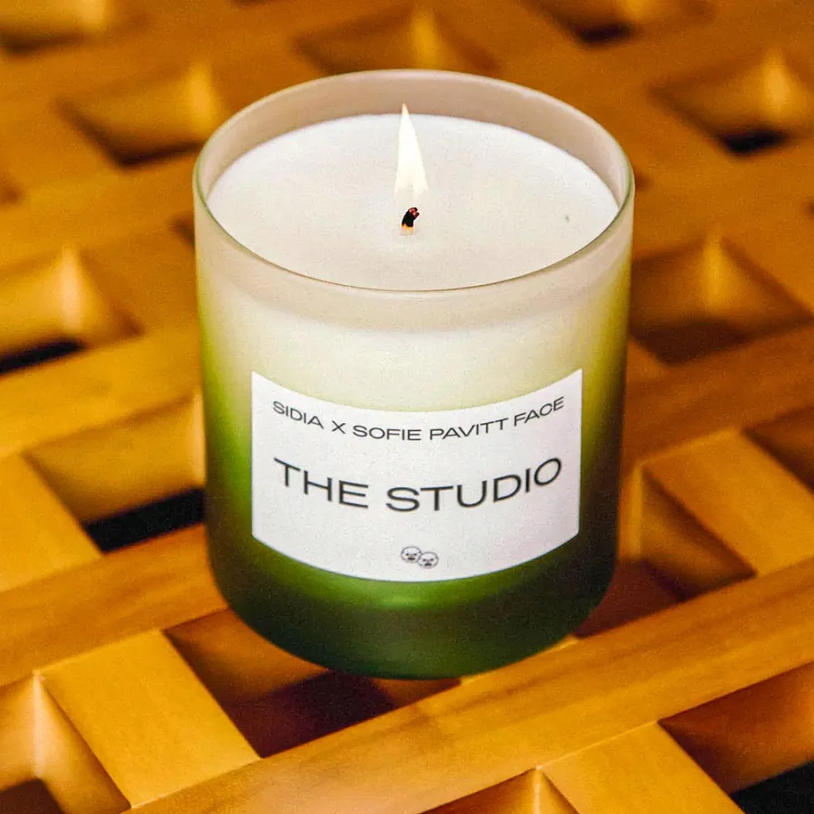 Hot Stuff Issue 39 003