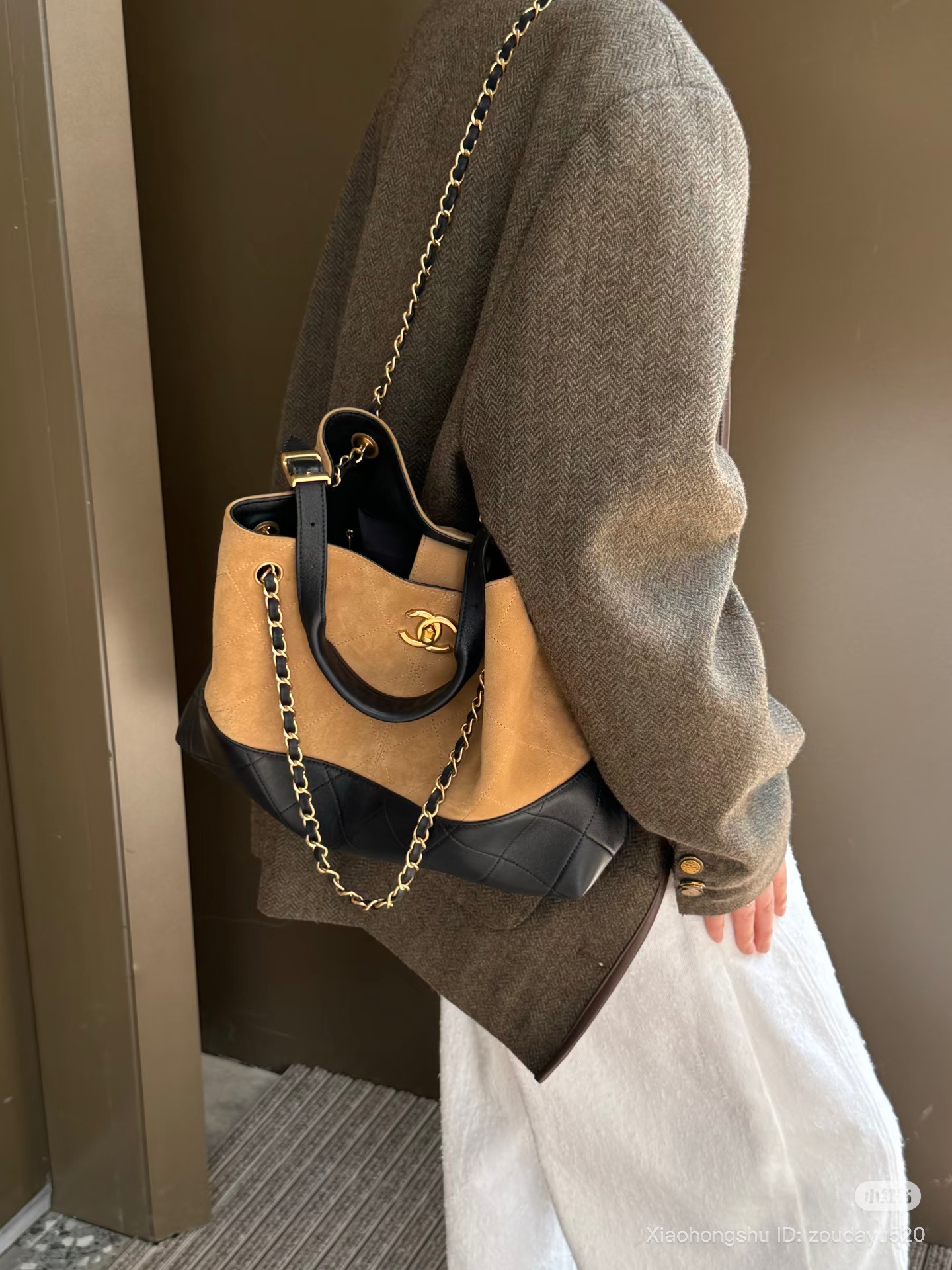 luxury suede bags for fall 2025