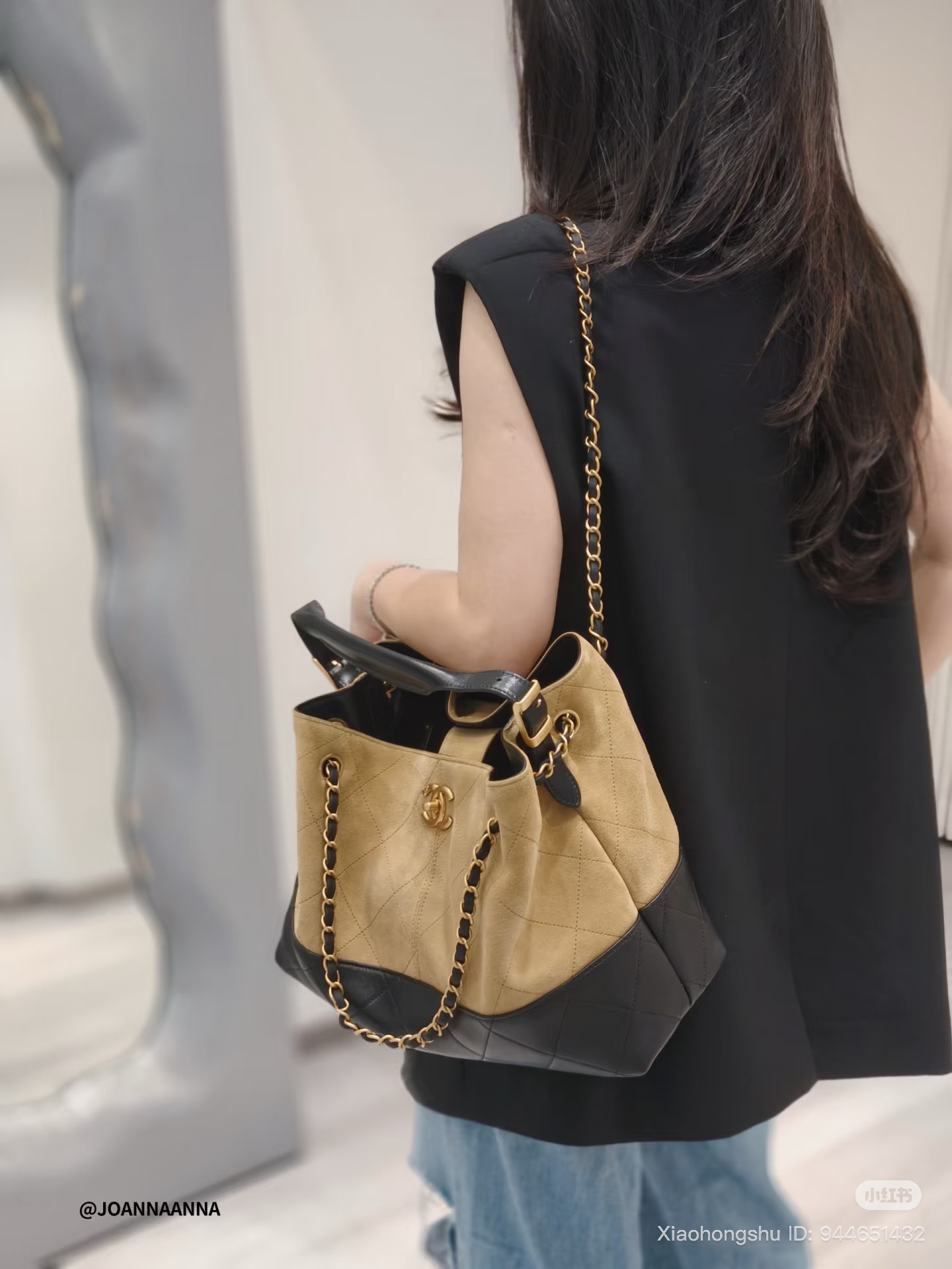 luxury suede bags for fall 2025