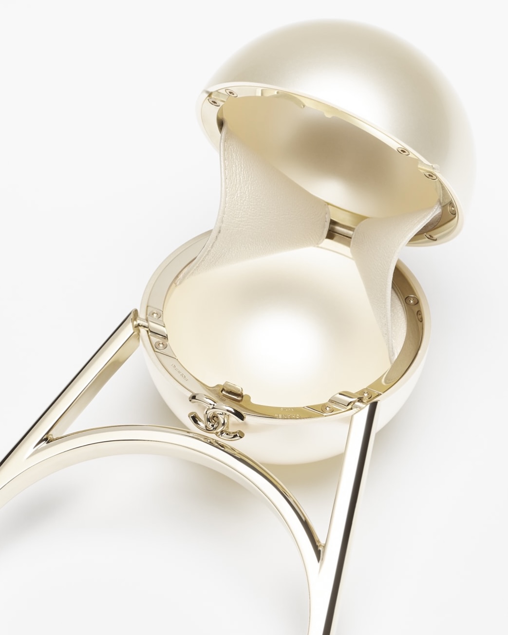 chanel fall-winter 2025 25k new handbag collectsion