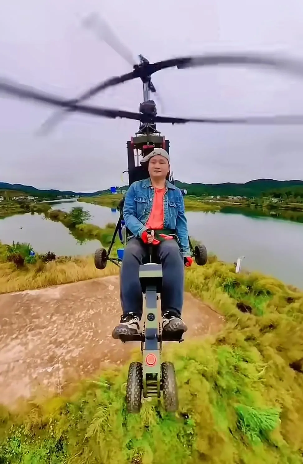 Influencer Dies After His Private Aircraft Crashes 003