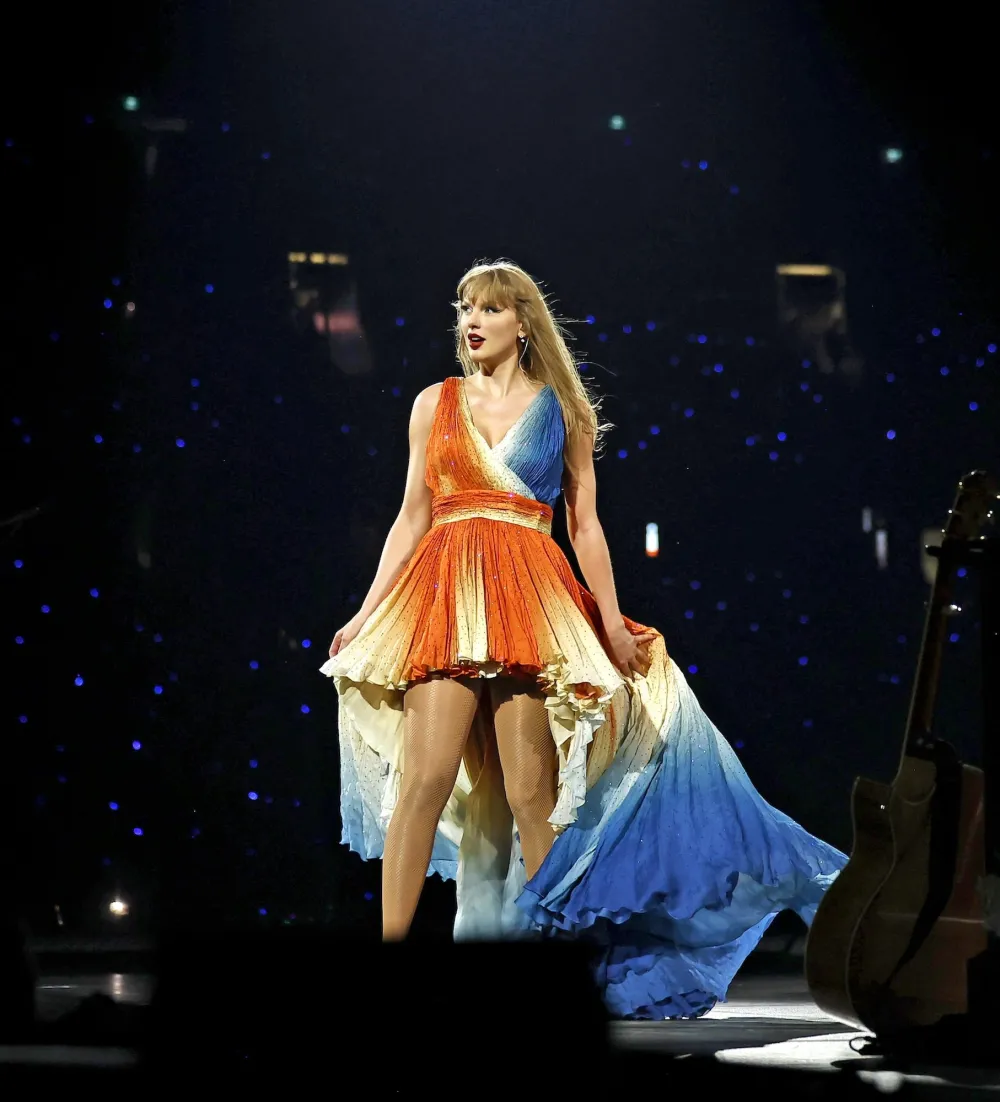 Jan Ravnik Reveals if His Dancing With the Stars Costumes are Taylor Swift Coded