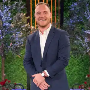 Jimmy-Presnell-LIB_S6_Reunion_00024R2_Crop