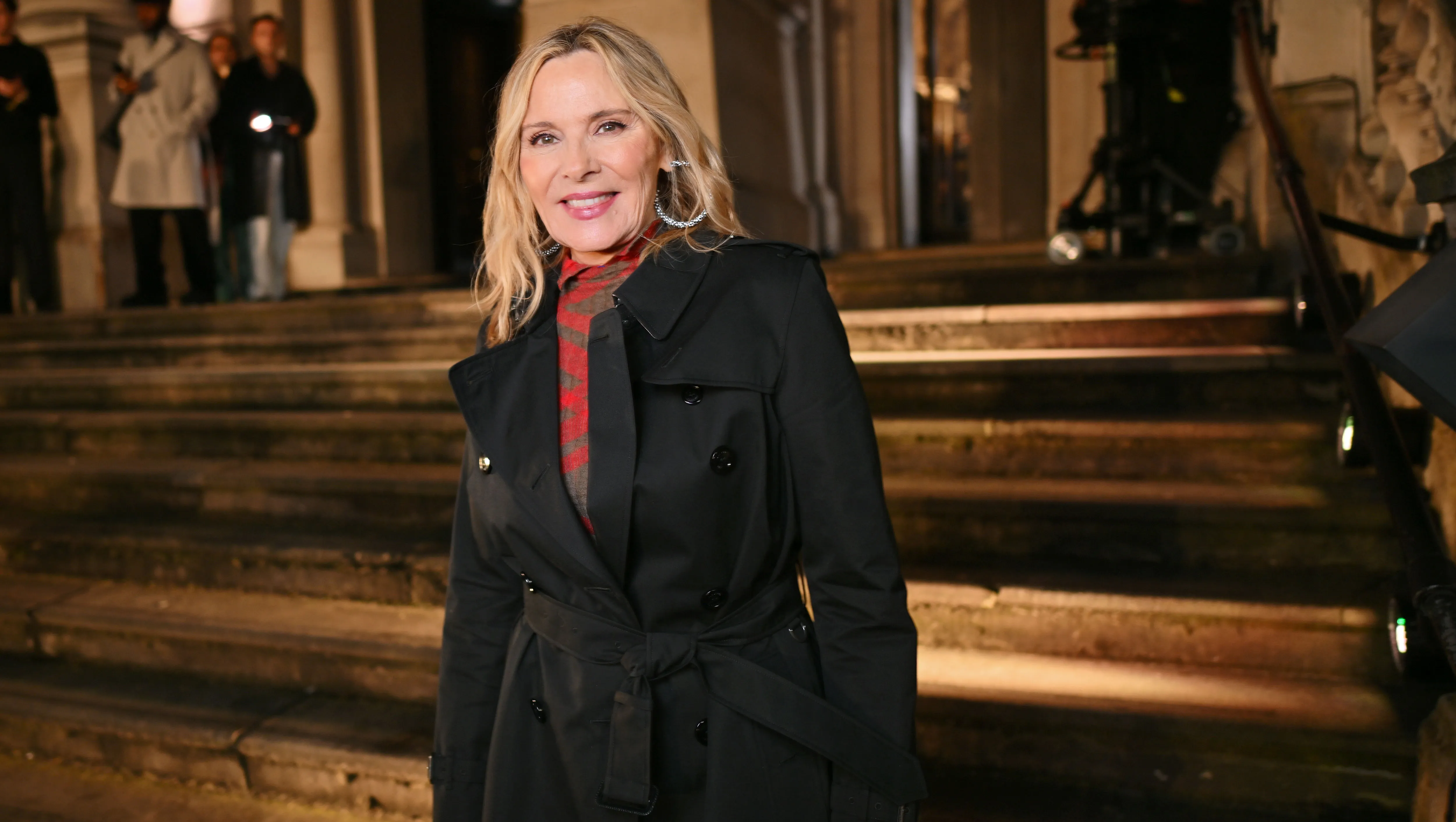 LONDON, ENGLAND - FEBRUARY 24: Kim Cattrall attends the Burberry Winter 2025 show during London Fashion Week on February 24, 2025 in London, England. (Photo by Jed Cullen/Dave Benett/Getty Images for Burberry)