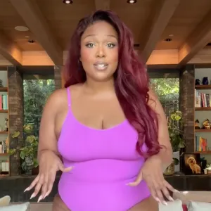 Lizzo Shows Off Her Figure in Skin Tight Bodysuit After Recent Weight Loss