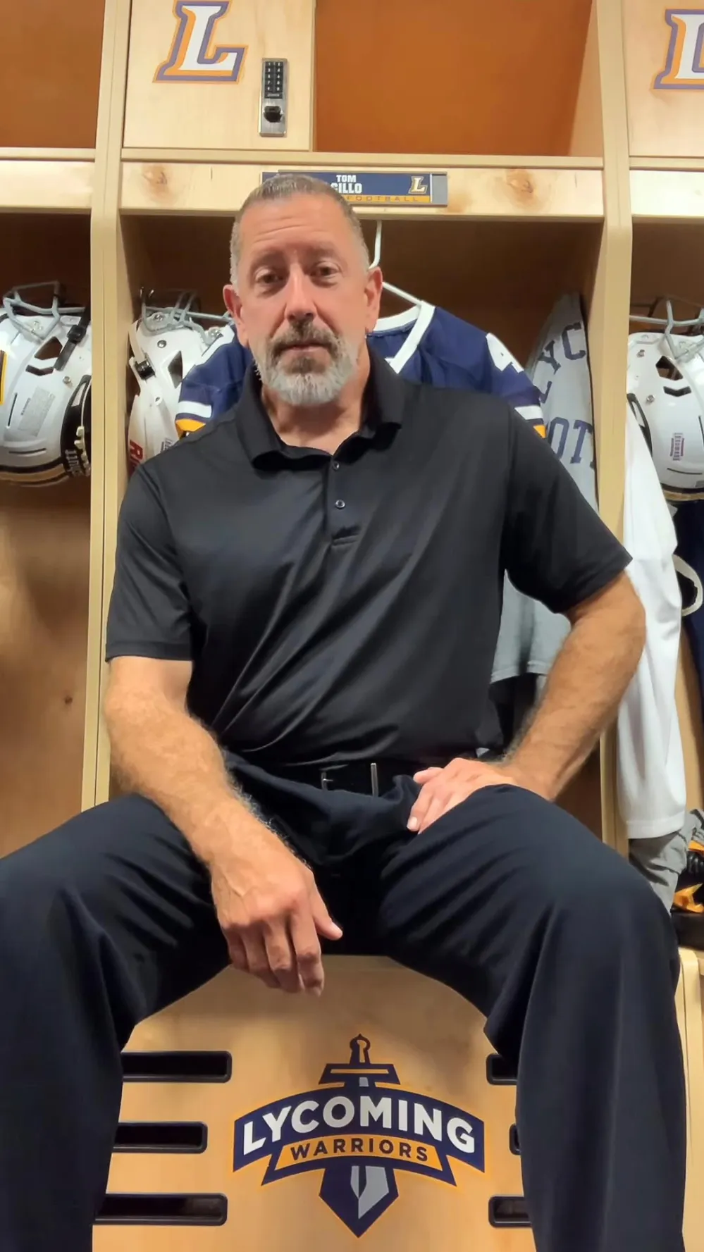 Meet Tom Cillo the 58 Year Old Freshman Playing Division III College Football 003