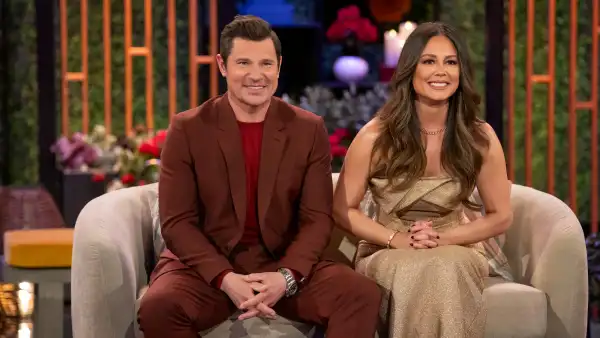 Nick-and-Vanessa-Lachey-LIB_S8_Reunion_05815R-