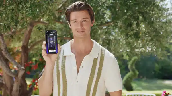Patrick Schwarzenegger Jokes About Weird Stuff Hes Done on Set in New Ad Campaign For Fanatics Casino_ FanCash Spins - Photo 5