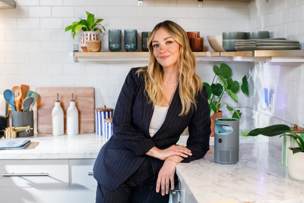 Abby Elliott Teases The Bear's Future &mdash; And Spinoff Ideas &mdash; After Season 5 