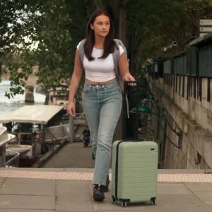 Summer I Turned Pretty Fans Question Belly Paris Inaccuracies From That Suitcase to Visa Logistics