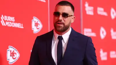 Travis-Kelce-GettyImages-2235412051