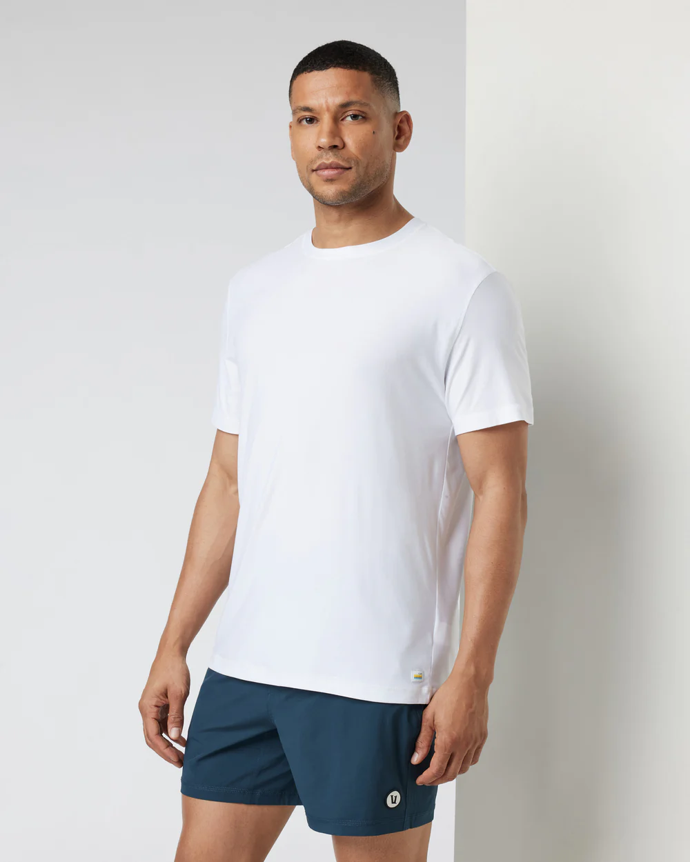 Vuori athletic tee