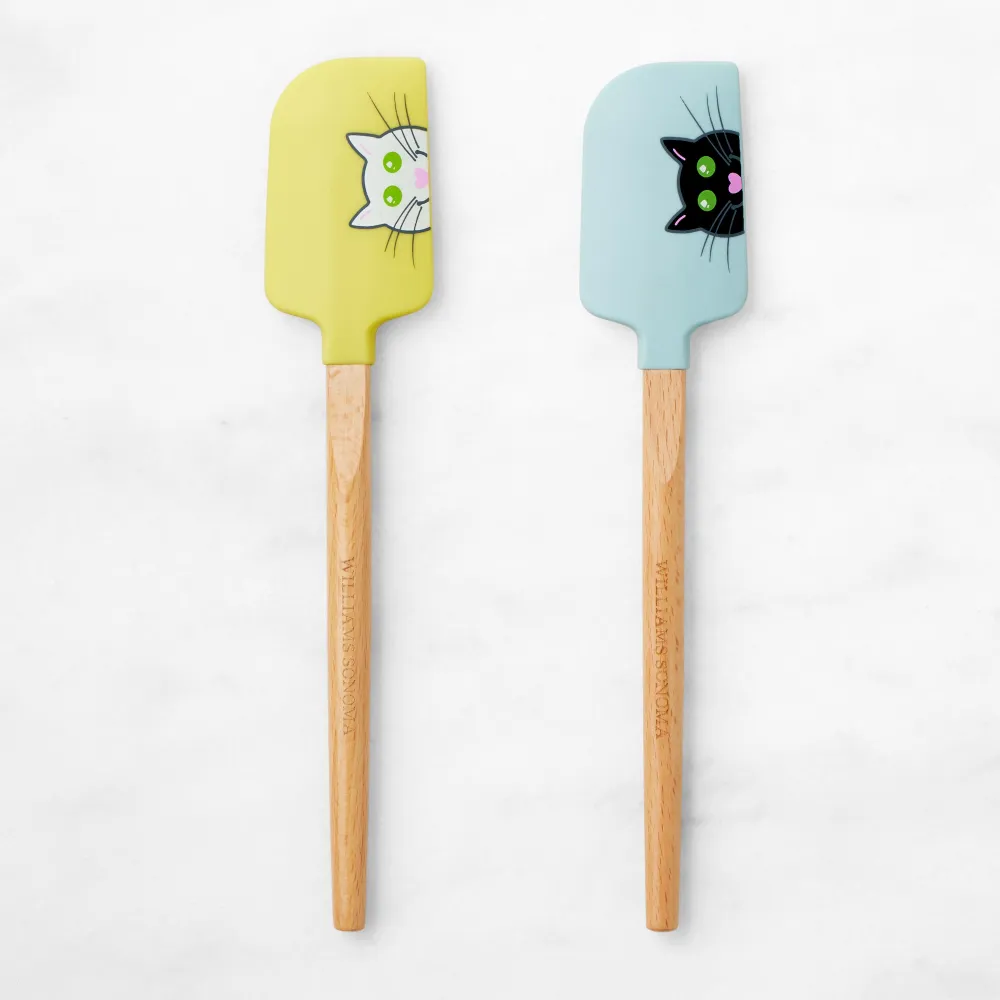 Valerie Bertinelli Shares Her Go To Recipes for Hosting Her Snack Obsessions and More Mini Spatulas