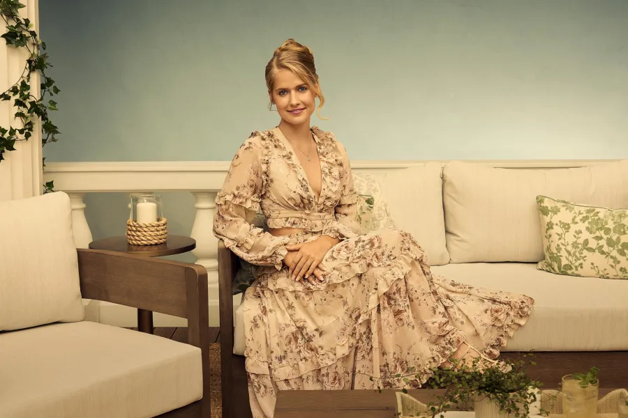 Welcome to Plathville Cast s Dating History Inside the Family s Love Lives Including Ethan and Micah LYDIA