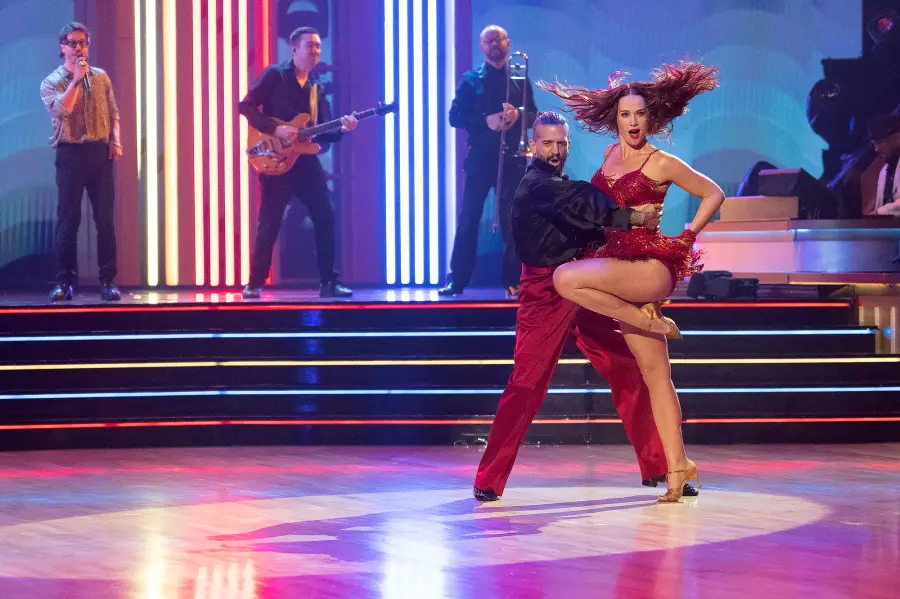 Whitney Leavitt and Mark Ballas Dancing With the Stars One Hit Wonder