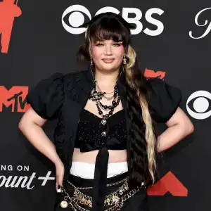 Who Is Lola Young 5 Things to Know About the Messy Singer