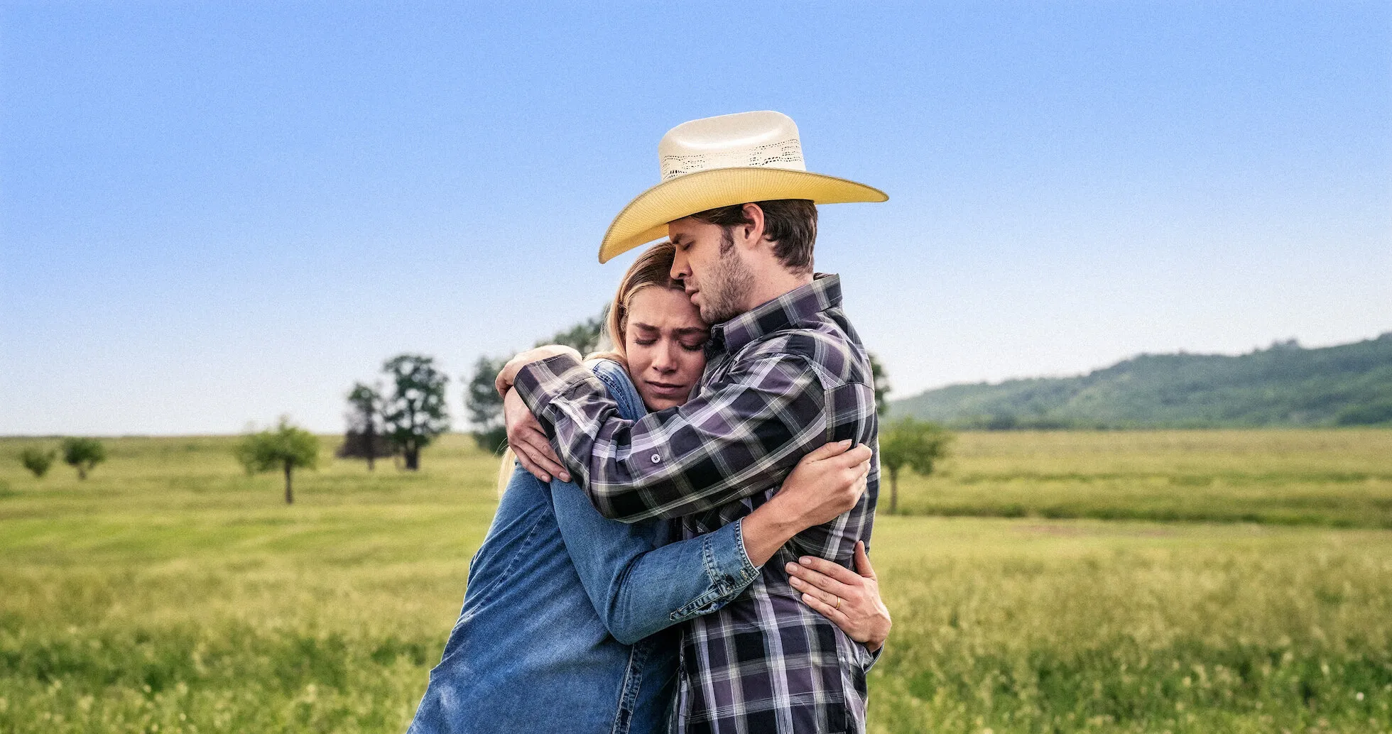Rose Reid and Colin Ford in A Thousand Tomorrows