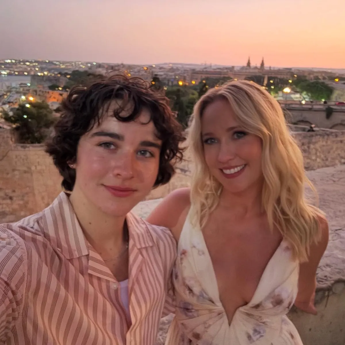 Anna Camp and Girlfriend Jade Whipkey Share Sweet PDA Moment on Date Night