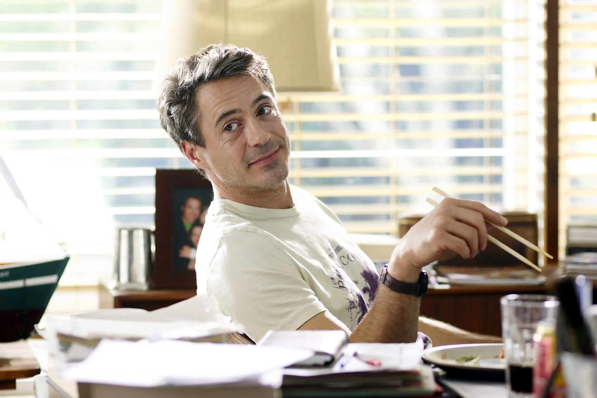 Robert Downey Jr. in Charlie Bartlett