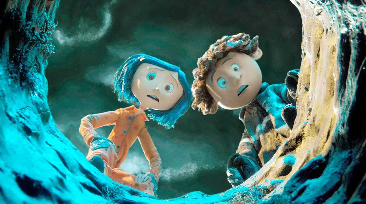Coraline (voice: Dakota Fanning), Wybie (voice: Robert Bailey Jr.) in Coraline