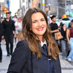 NEW YORK, NEW YORK - SEPTEMBER 04: Drew Barrymore arrived at the "The Late Show with Stephen Colbert! " on September 04, 2025 in New York City. (Photo by Raymond Hall/GC Images)