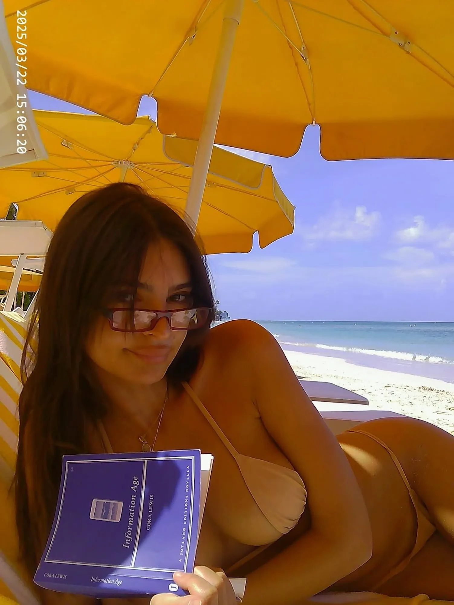 Emily Ratajkowski's Bikini Body and Washboard Abs Steal the Spotlight as She Wraps Up Her Vacation