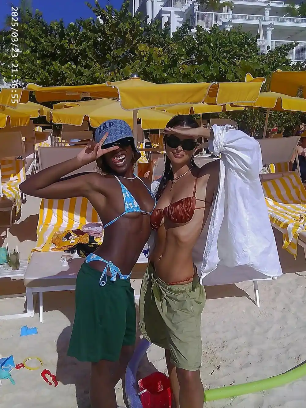 Emily Ratajkowski's Bikini Body and Washboard Abs Steal the Spotlight as She Wraps Up Her Vacation