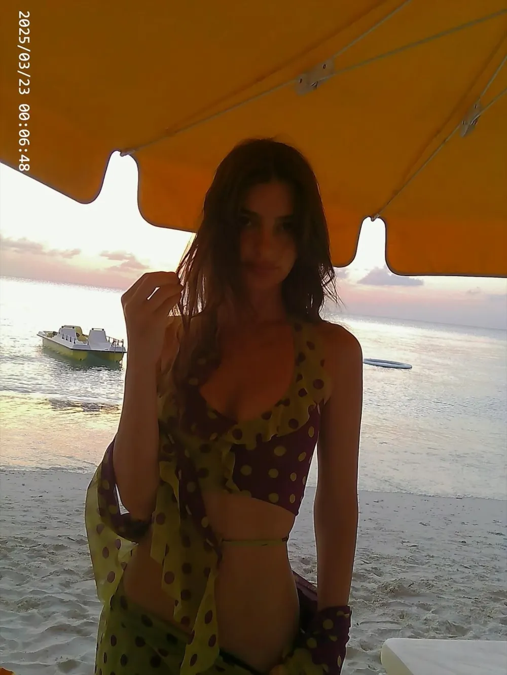 Emily Ratajkowski's Bikini Body and Washboard Abs Steal the Spotlight as She Wraps Up Her Vacation