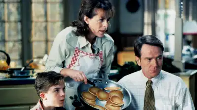 Frankie Muniz Says Filming 'Malcolm in the Middle' Revival Was 'Surreal'