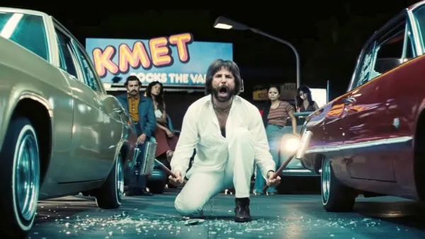 Bradley Cooper in Licorice Pizza