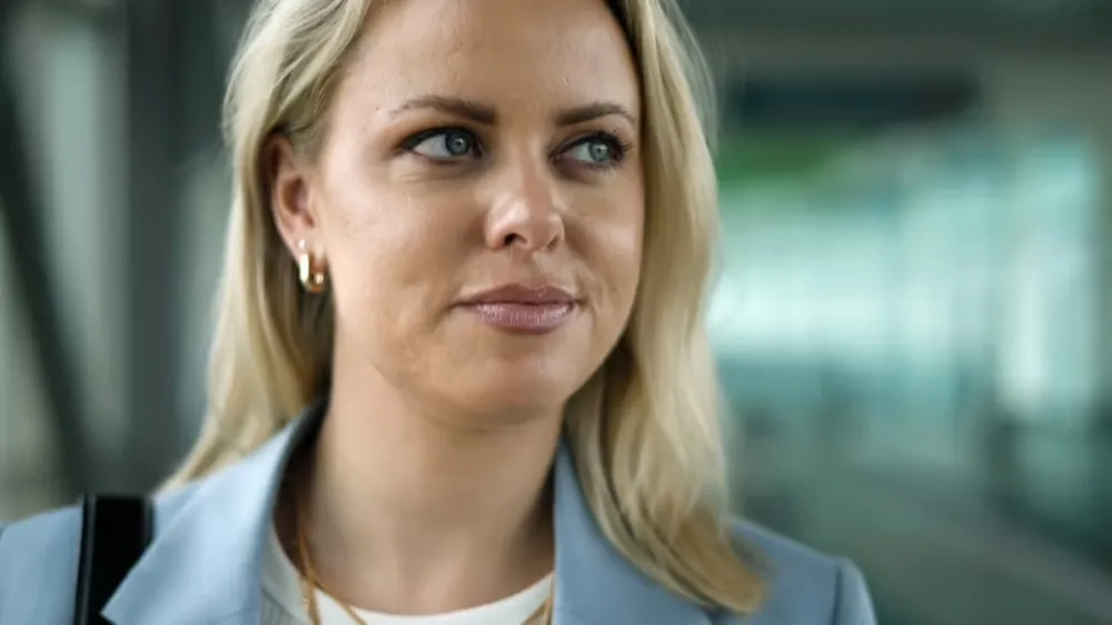 Cecilie Fjellh&oslash;y in Love Con Revenge