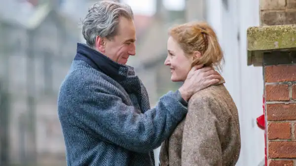 Daniel Day-Lewis and Vicky Krieps in Phantom Thread