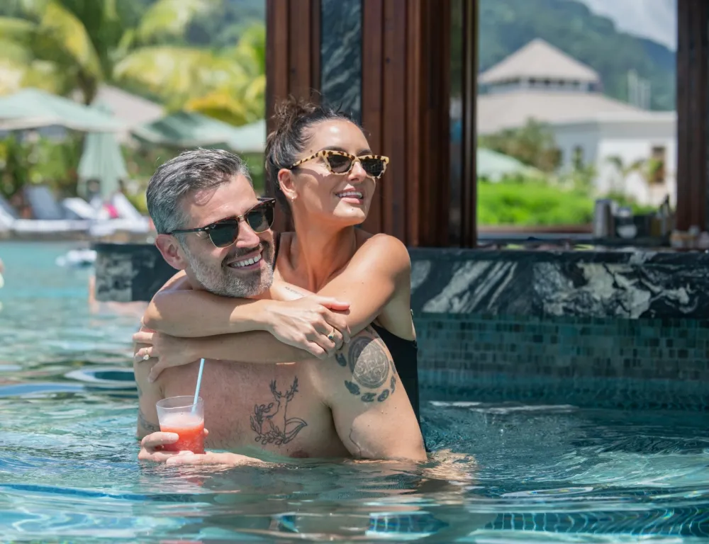 The Bachelorettes Peter Kraus and Fiance Hana Ostapchuk Tease Intimate Holiday Wedding