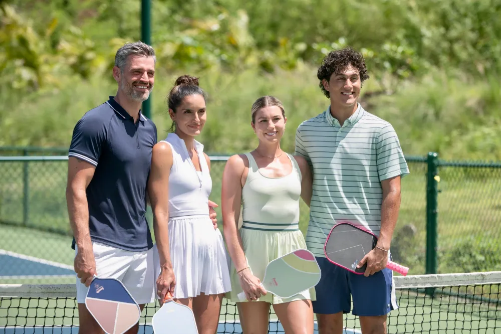 The Bachelorettes Peter Kraus and Fiance Hana Ostapchuk Tease Intimate Holiday Wedding