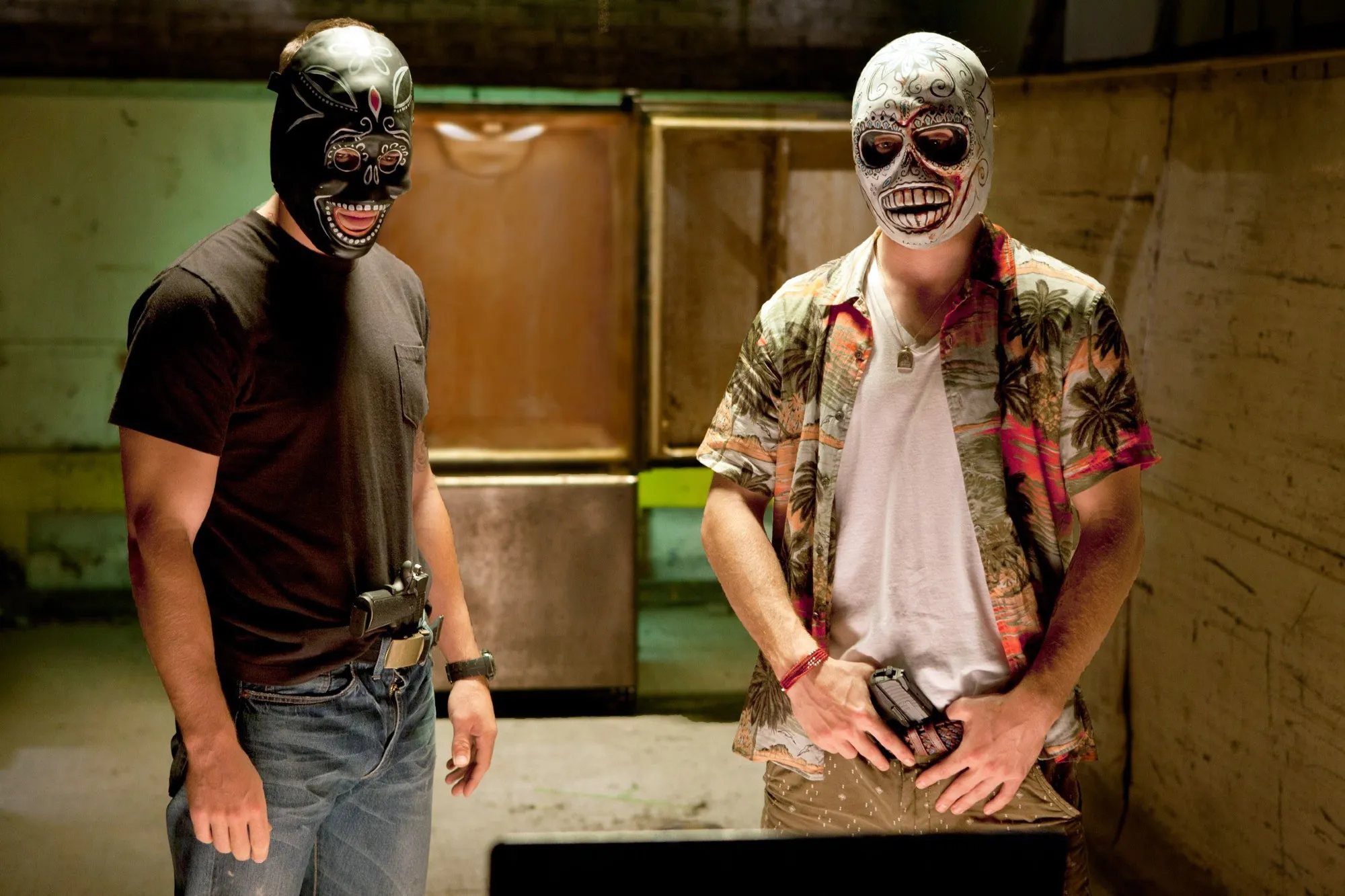 Aaron Taylor-Johnson and Taylor Kitsch in Savages