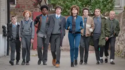 Kyle Bradley Donaldson, Ben Carolan, Percy Chamburuka, Ferdia Walsh-Peelo, Lucy Boynton, Mark McKenna, Conor Hamilton, Karl Rice in Sing Street