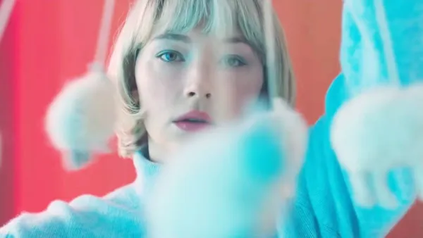 Haley Bennett in Swallow