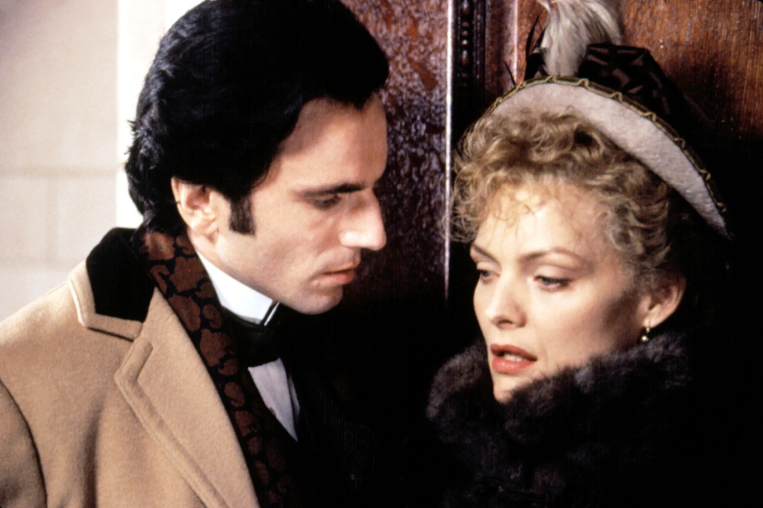 Daniel Day-Lewis and Michelle Pfeiffer in The Age of Innocence