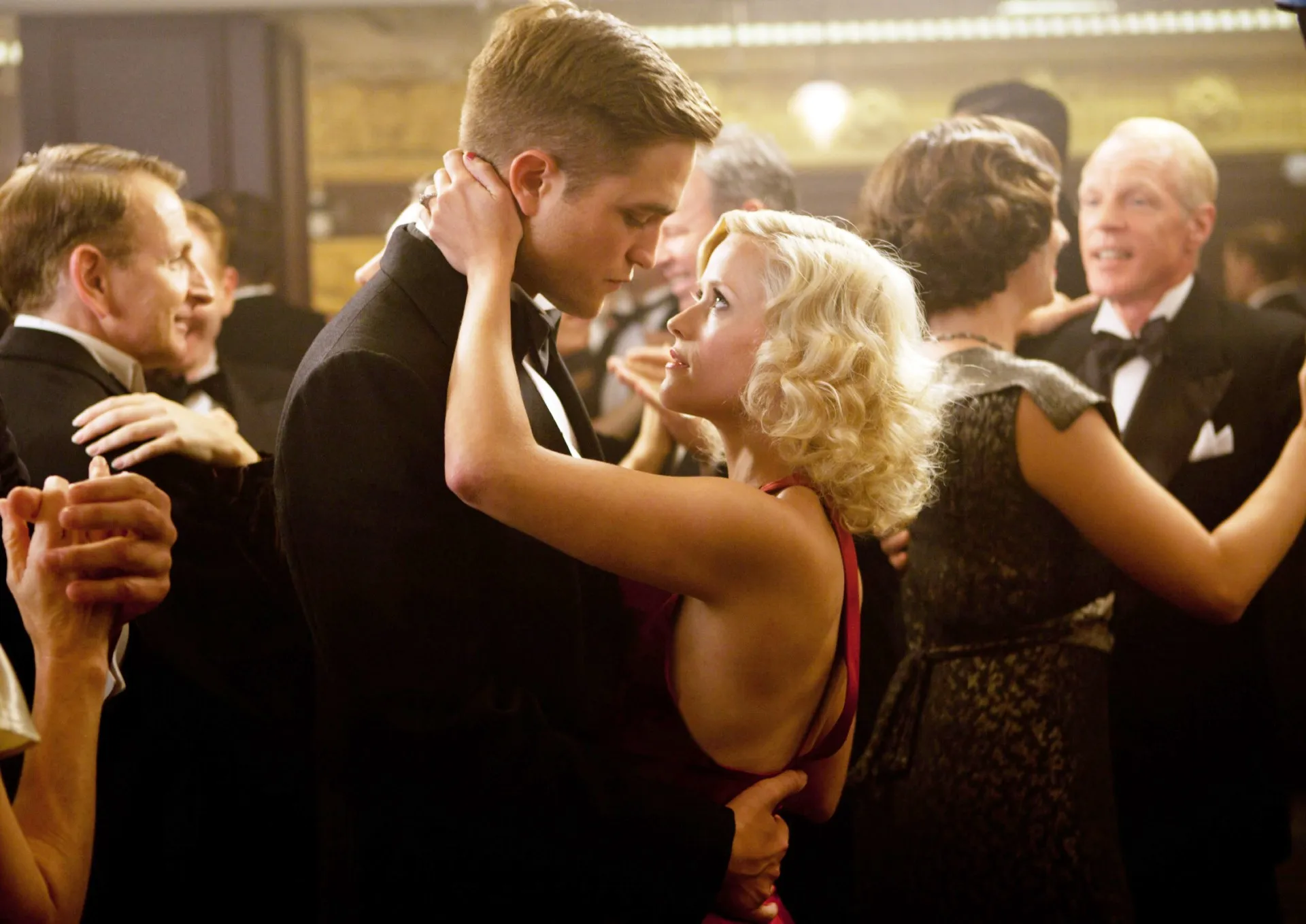 Robert Pattinson and Reese Witherspoon in Water for Elephants