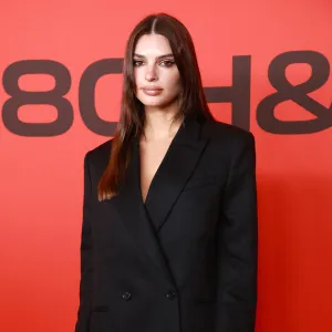 Emily Ratajkowski Poses Topless While Showing Off Her Glam