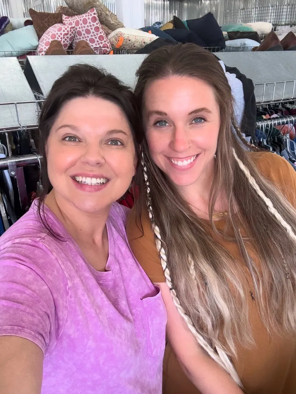 Amy Duggar Jill Duggar