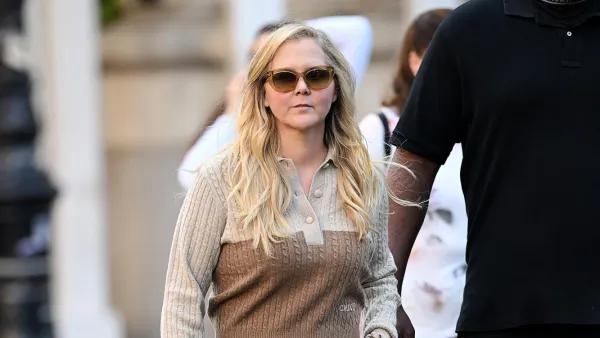 Amy Schumer displays her enviable new figure as she shows off the results of her dramatic Mounjaro weight loss instar55157245
