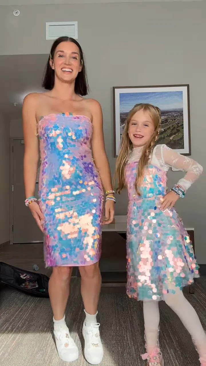 Bachelor Nation s Jade Roper Feels Rage and Heartbreak After Daughter Emmy Is Bullied at School 007