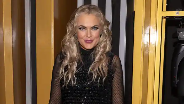 DWTS-Elaine-Hendrix-Best-Quotes-About-Her-Age-promo