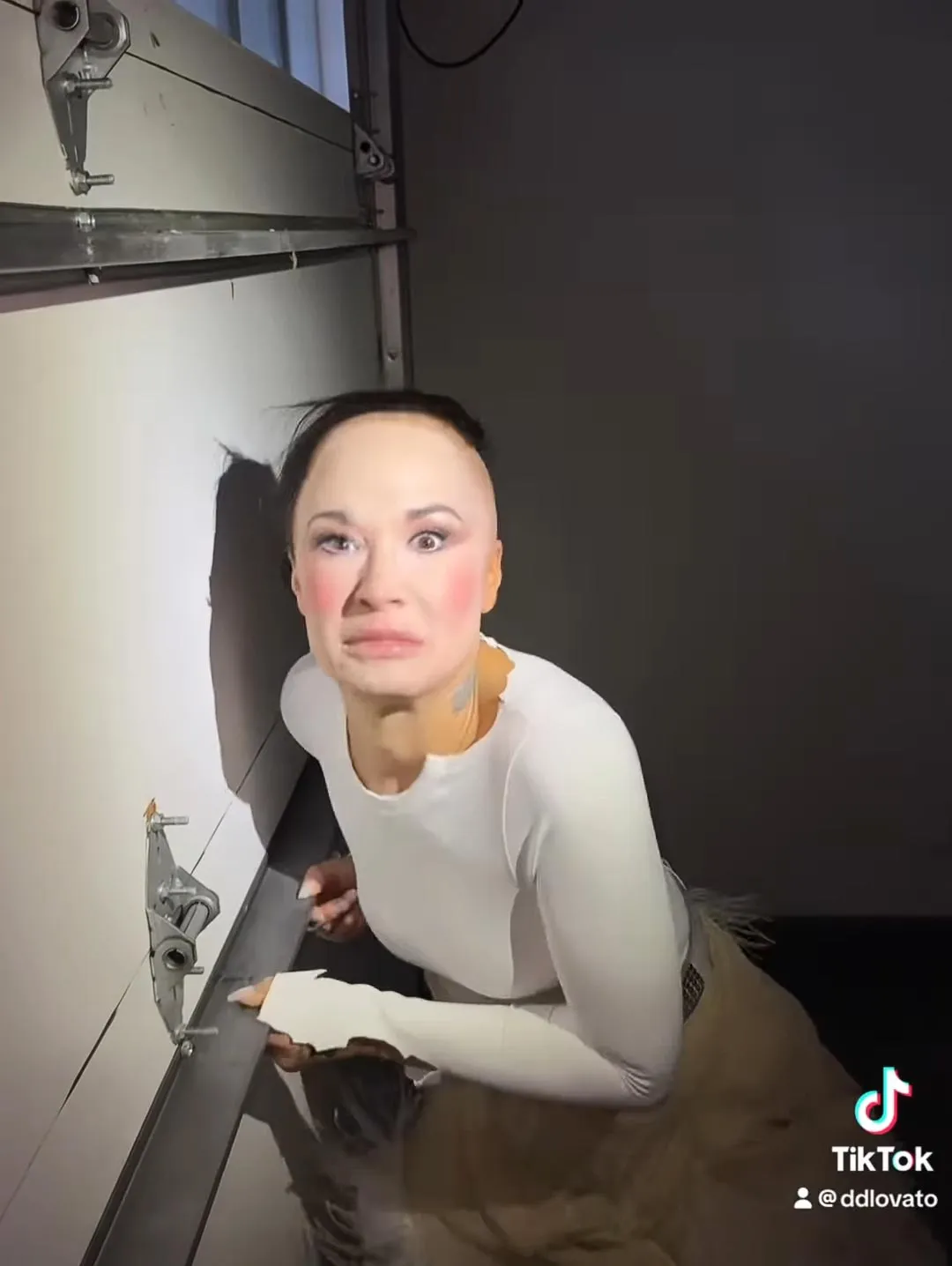 Demi Lovato Hilariously Dresses Up as Her Meme Poot for Halloween 002