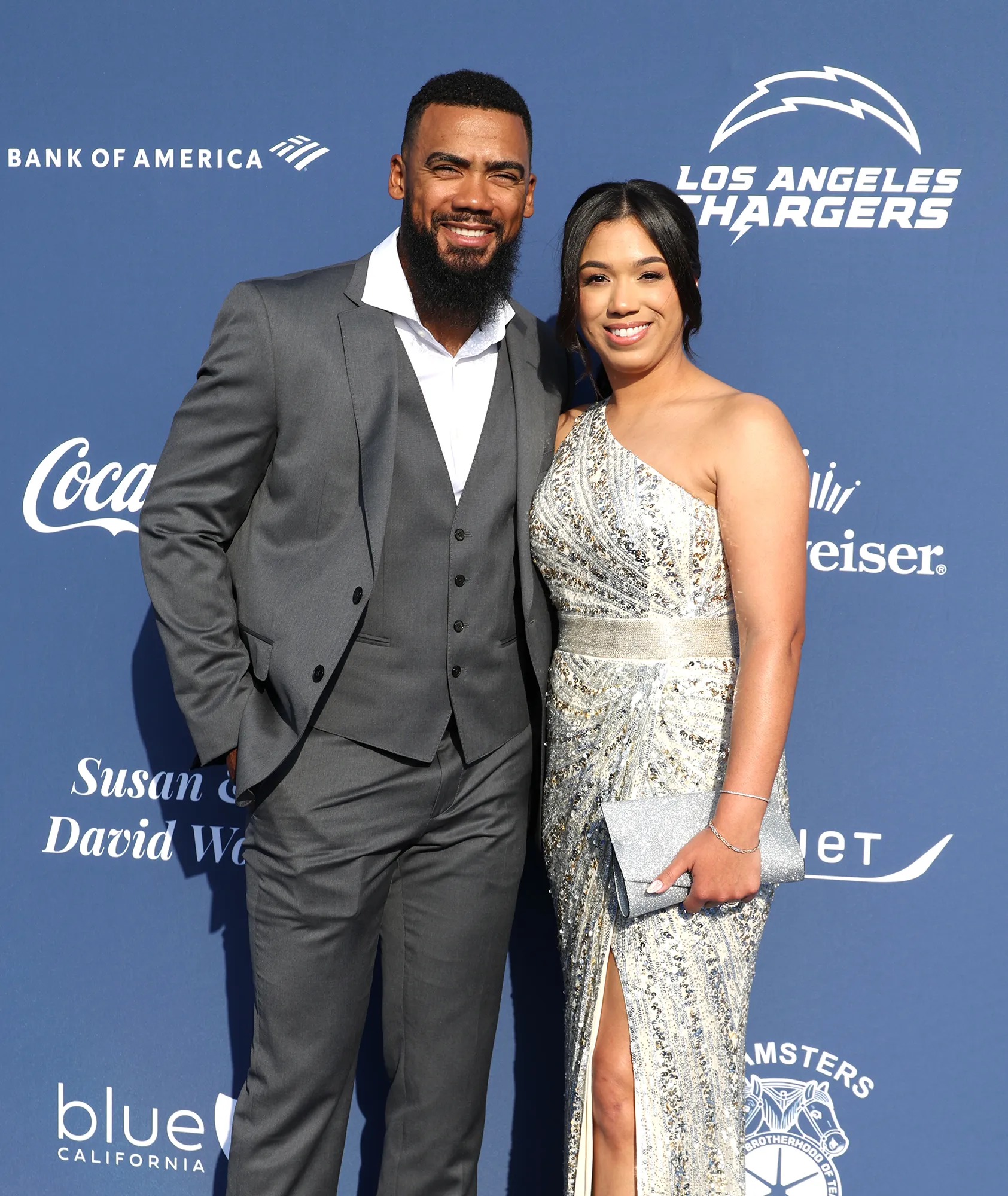 Dodgers Teoscar Hernandez and Wife Checked Out of Haunted Milwaukee Hotel Because of Ghosts